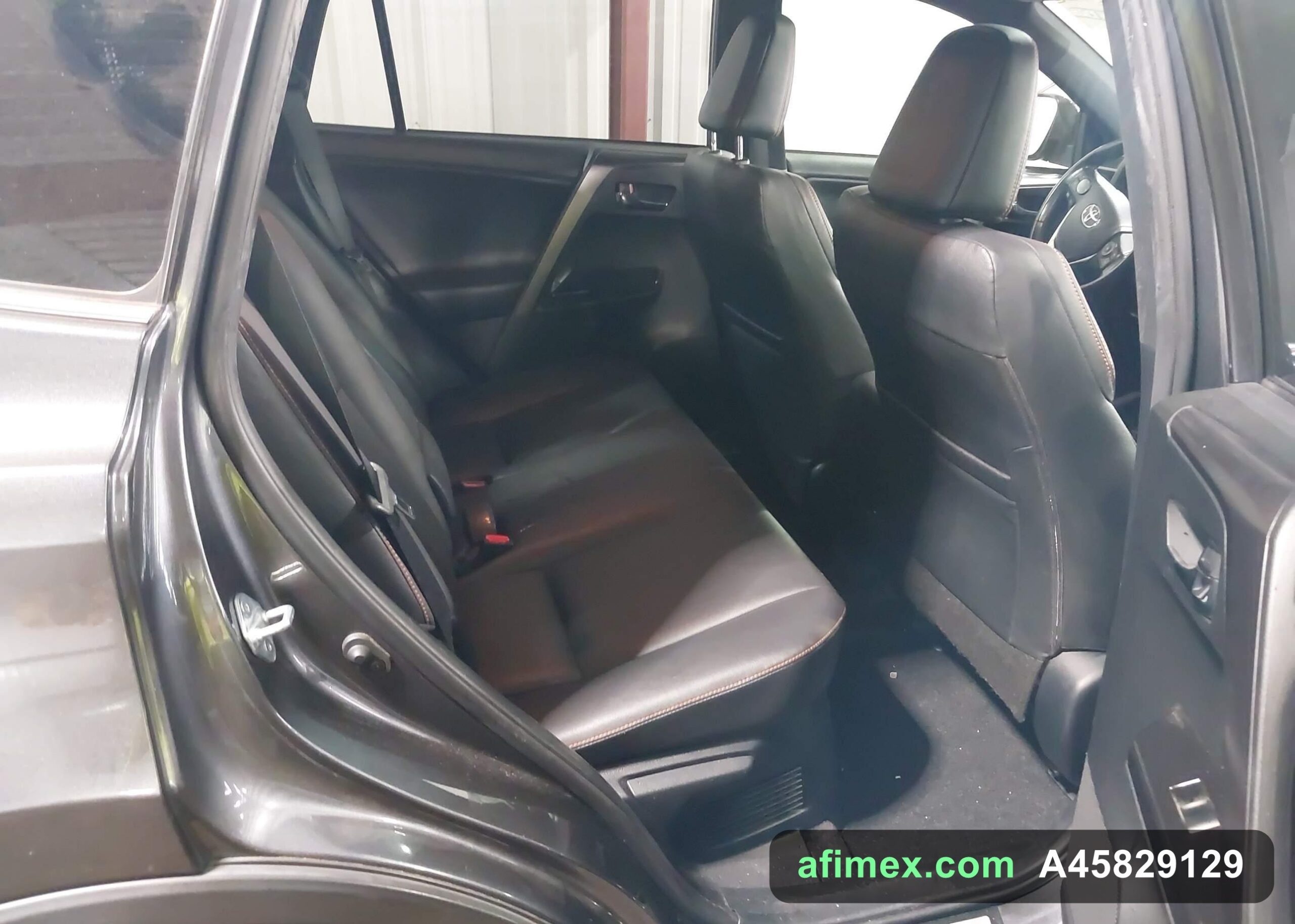 2018 Toyota RAV4 for sale in Mauritania - Ref A45829129, photo 8