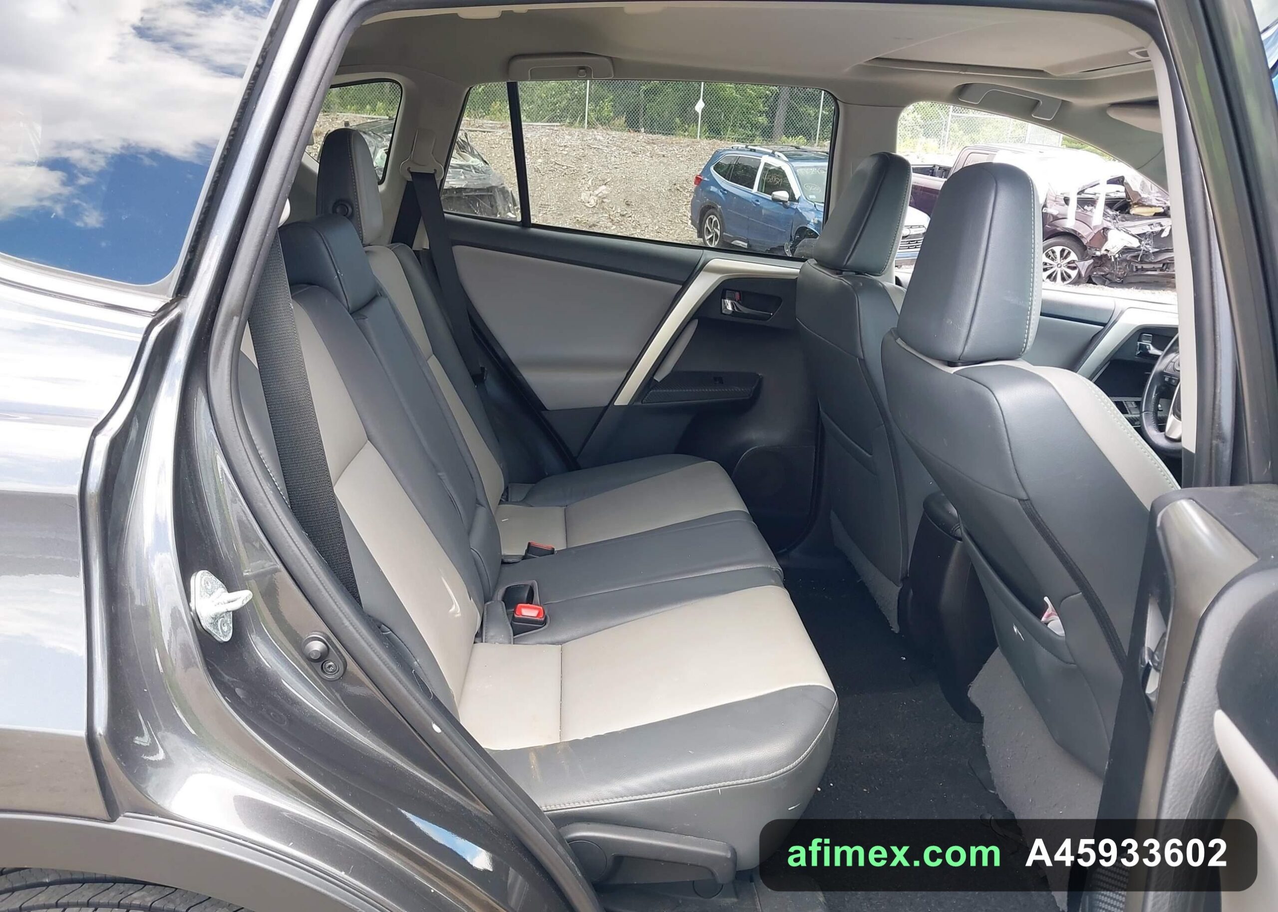 2015 Toyota RAV4 for sale in Mauritania - Ref A45933602, photo 8