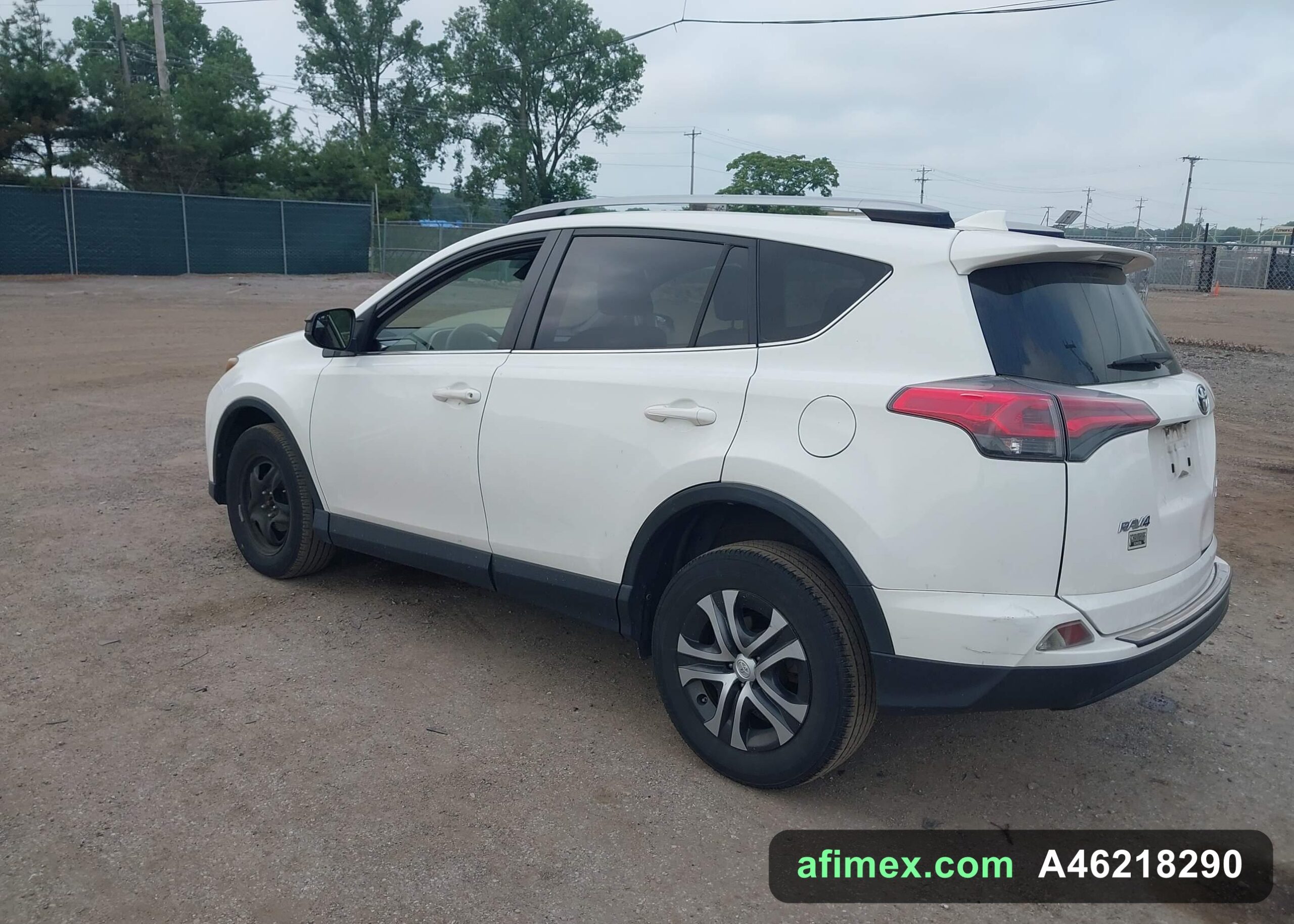 2018 Toyota RAV4 for sale in Mauritania - Ref A46218290, photo 3