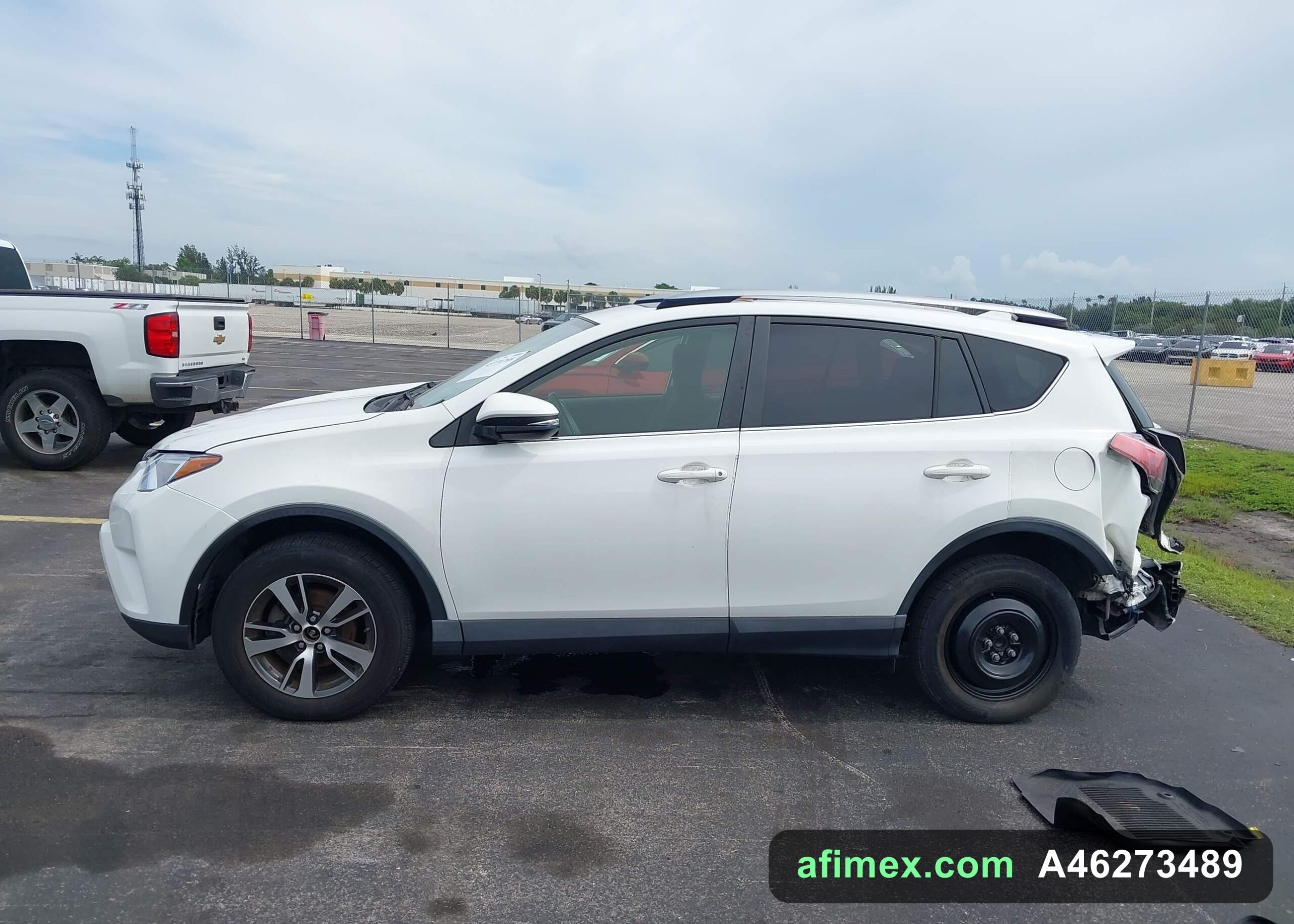 2018 Toyota RAV4 for sale in Mauritania - Ref A46273489, photo 15