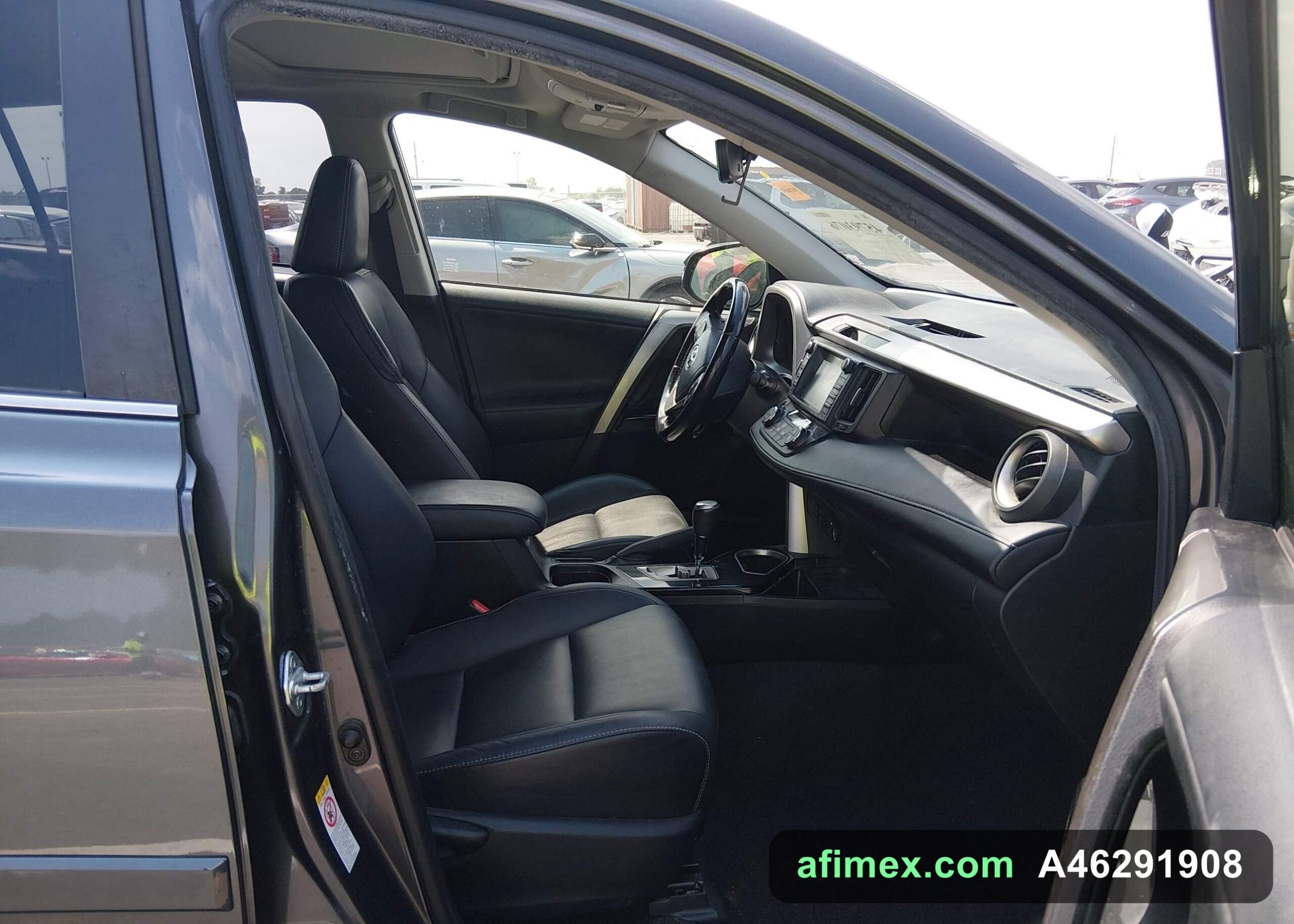 2017 Toyota RAV4 for sale in Mauritania - Ref A46291908, photo 5