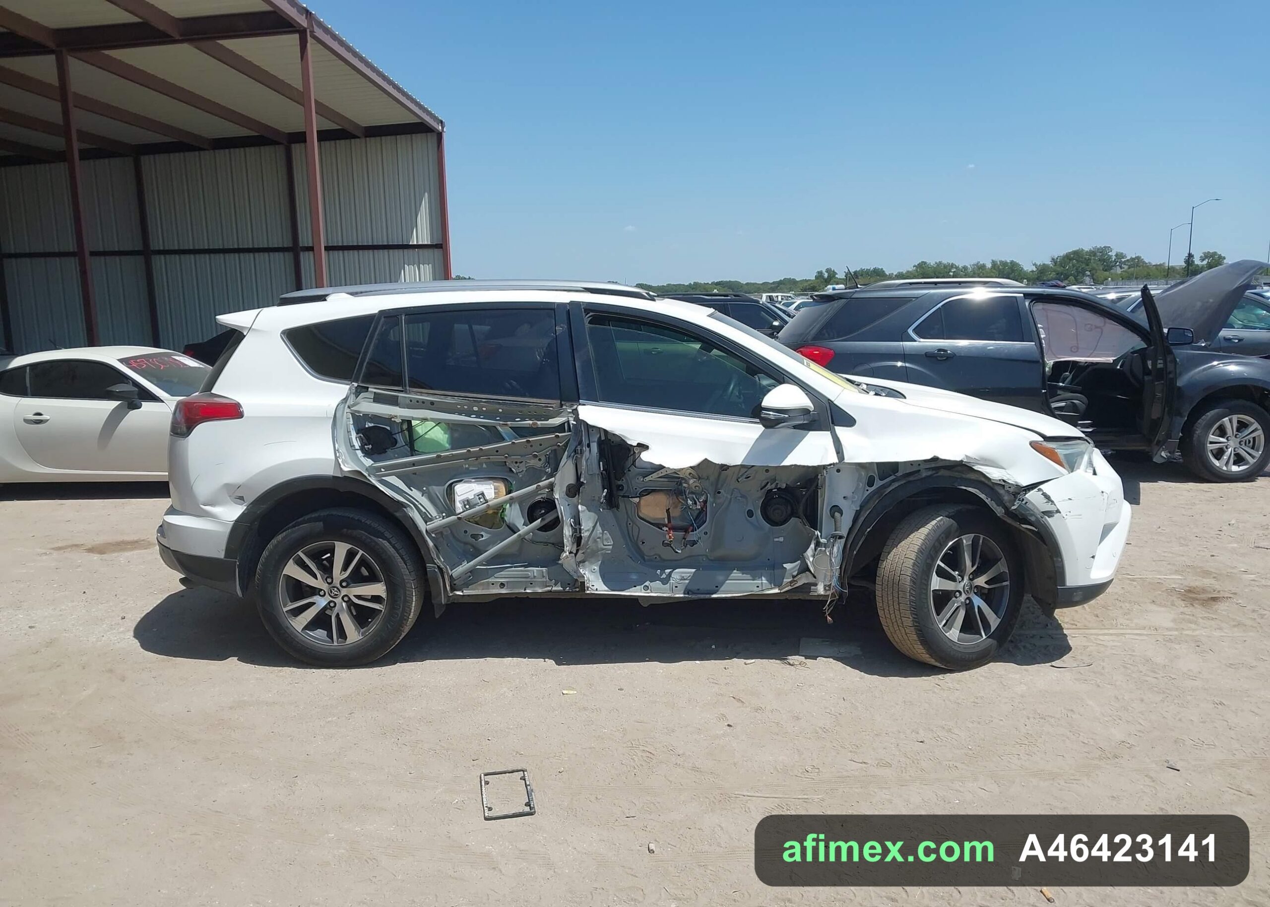 2018 Toyota RAV4 for sale in Mauritania - Ref A46423141, photo 12