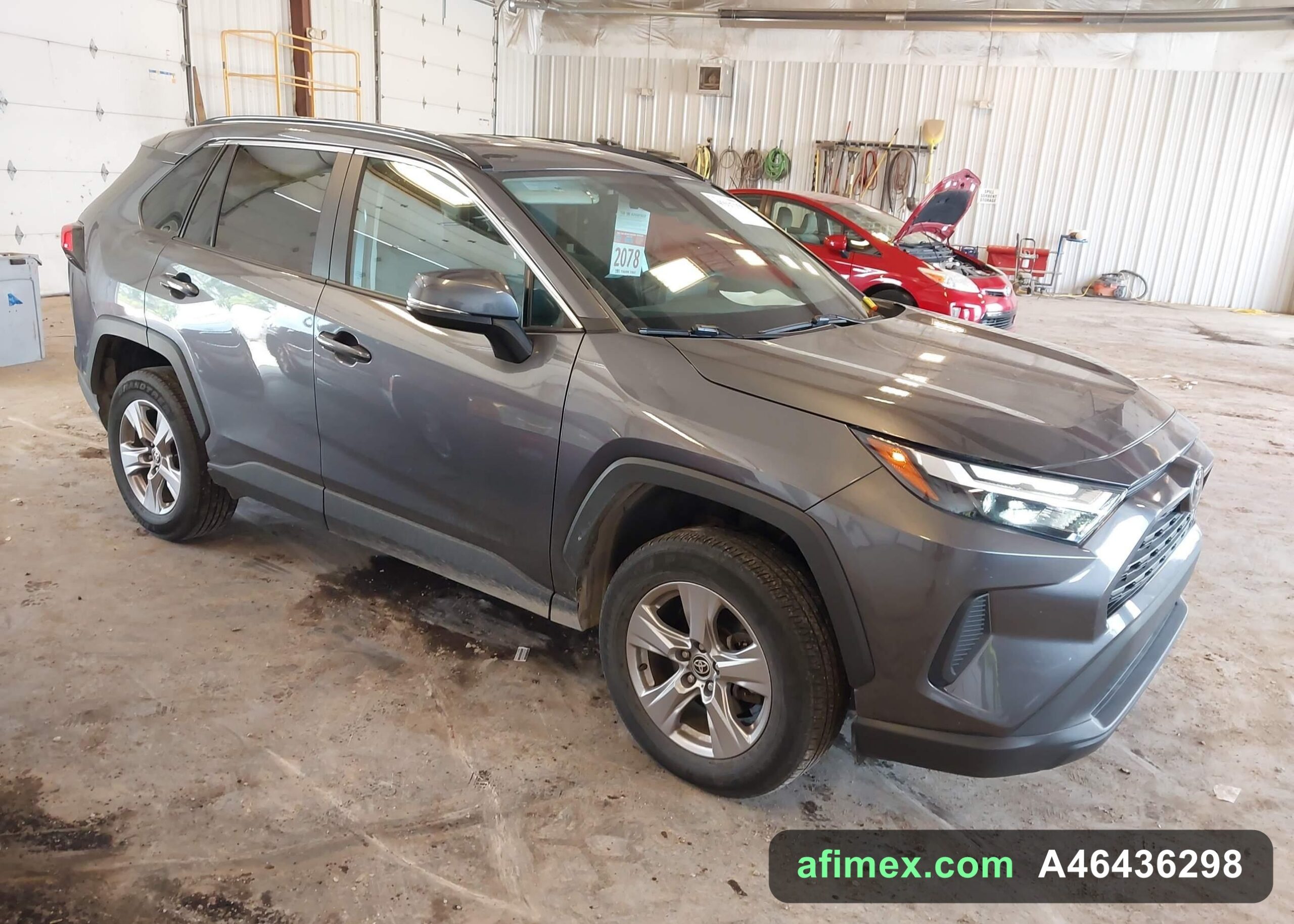 2022 Toyota RAV4 for sale, ships from the USA to Mauritania