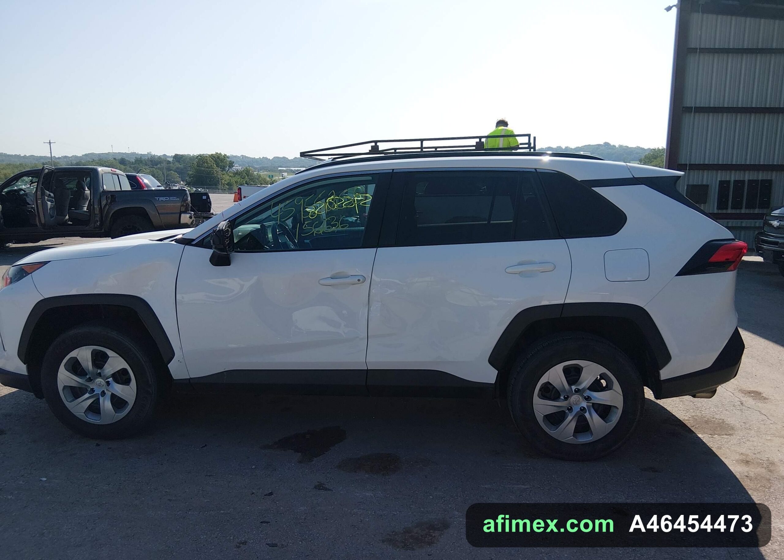 2020 Toyota RAV4 for sale in Mauritania - Ref A46454473, photo 14