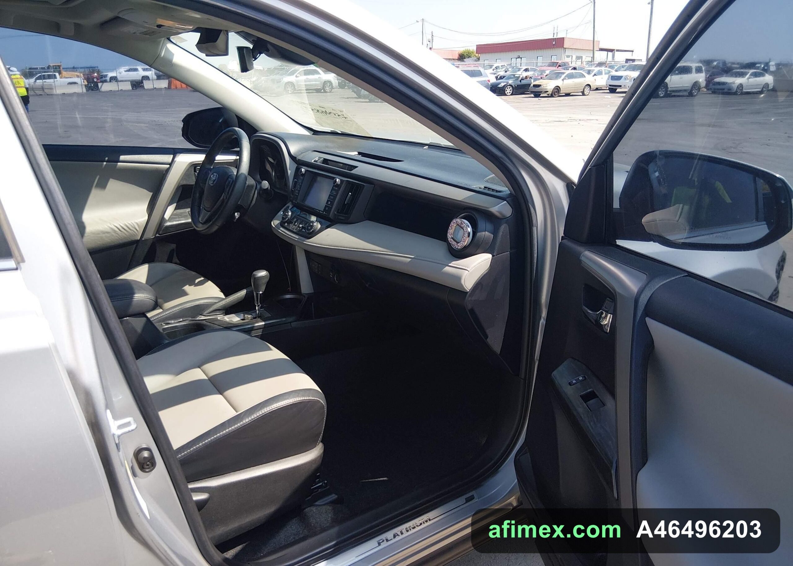 2017 Toyota RAV4 for sale in Mauritania - Ref A46496203, photo 5
