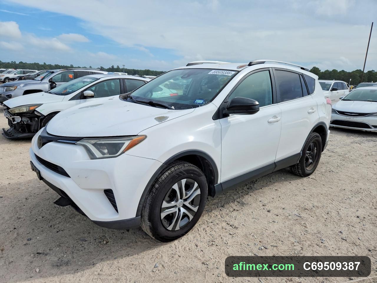 2017 Toyota RAV4 for sale in Mauritania - Ref C69509387