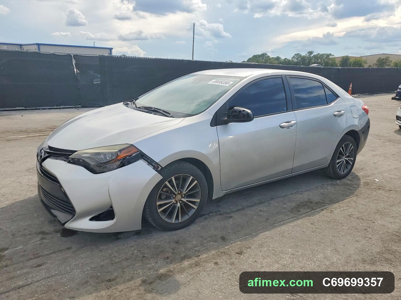 2018 Toyota Corolla for sale, ships from the USA to Mauritania