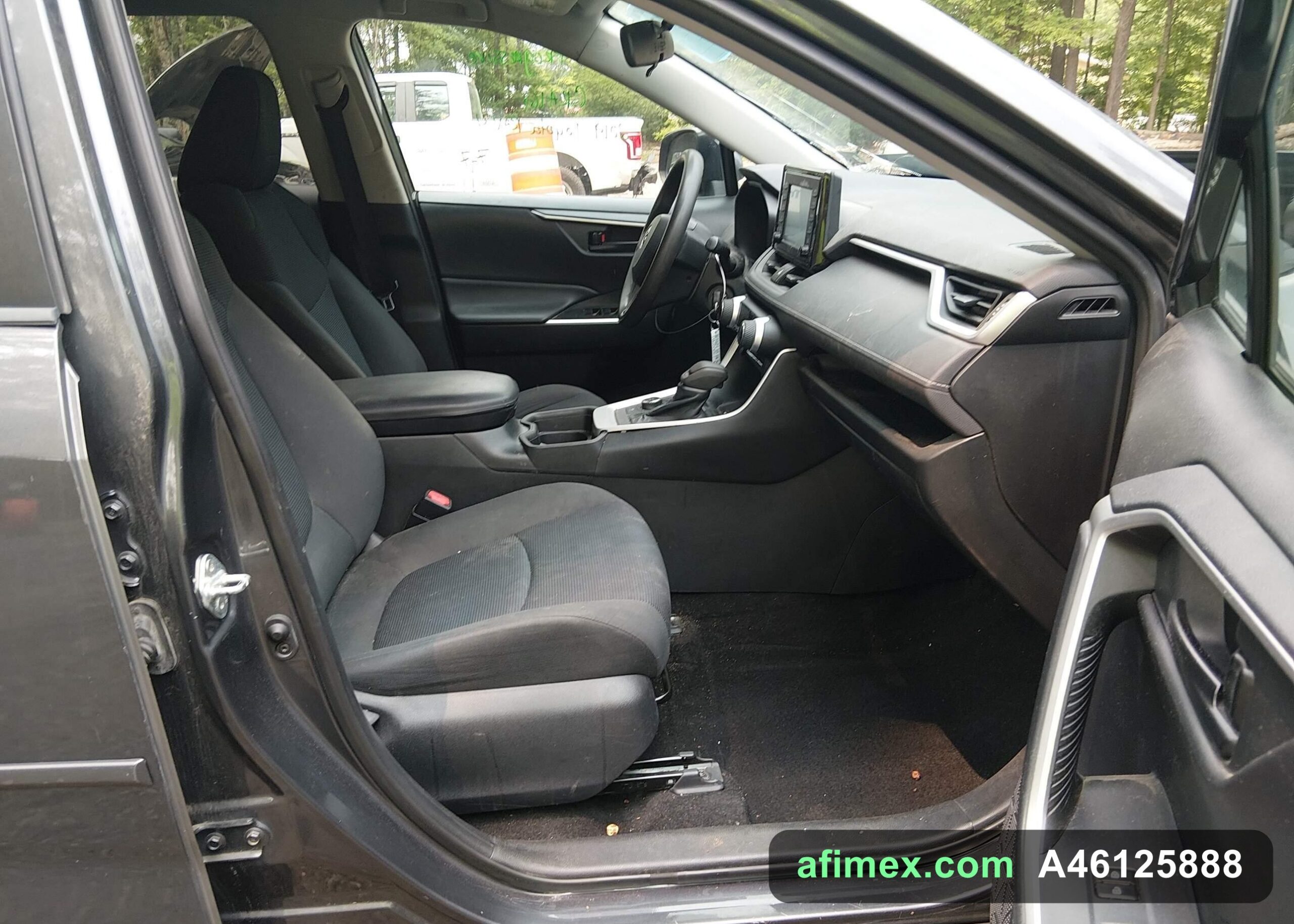 2019 Toyota RAV4 for sale in Mauritania - Ref A46125888, photo 5