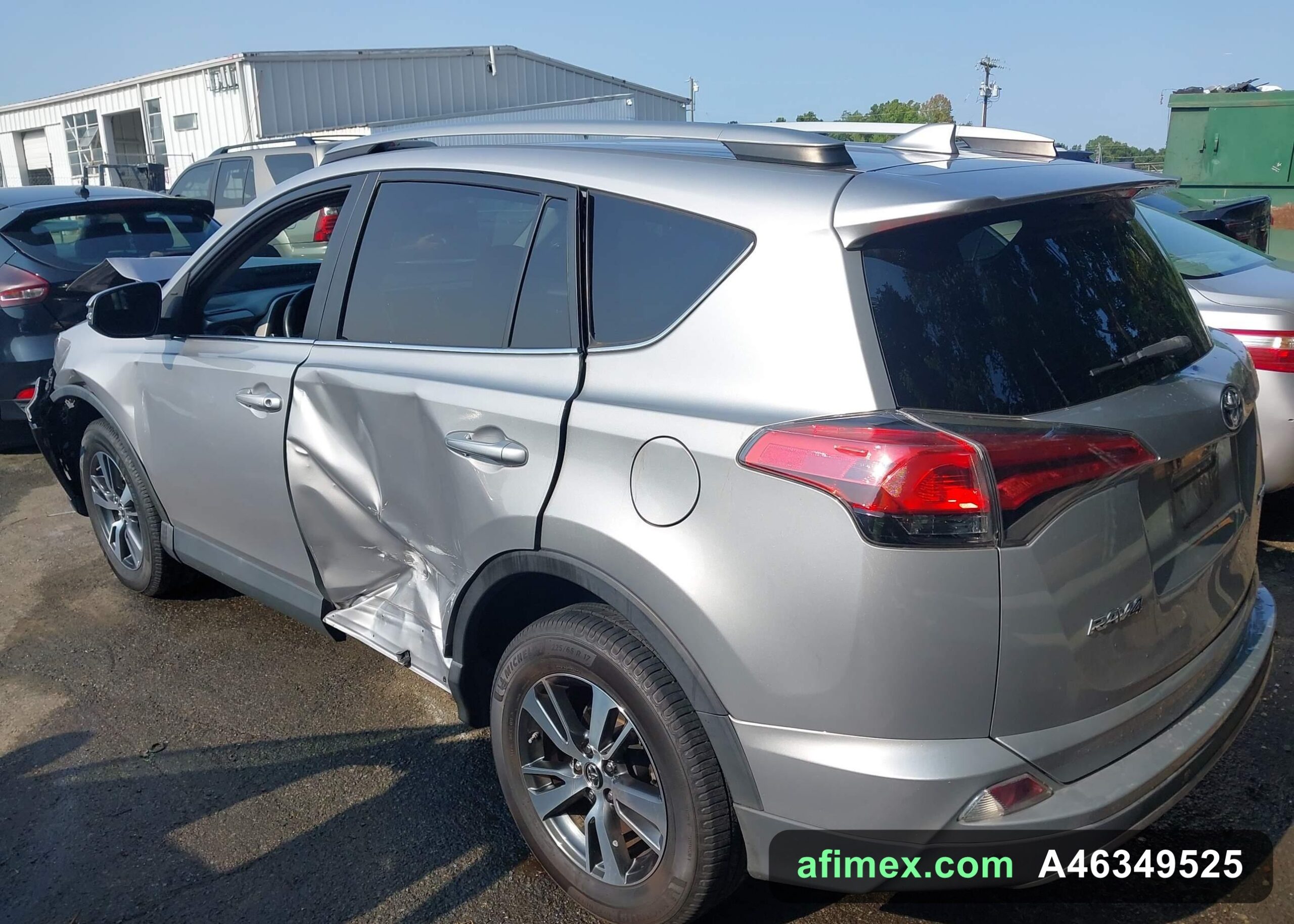 2017 Toyota RAV4 for sale in Mauritania - Ref A46349525, photo 3