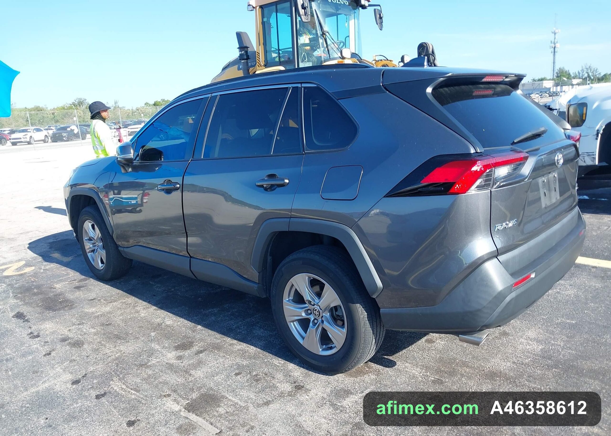 2022 Toyota RAV4 for sale in Mauritania - Ref A46358612, photo 3