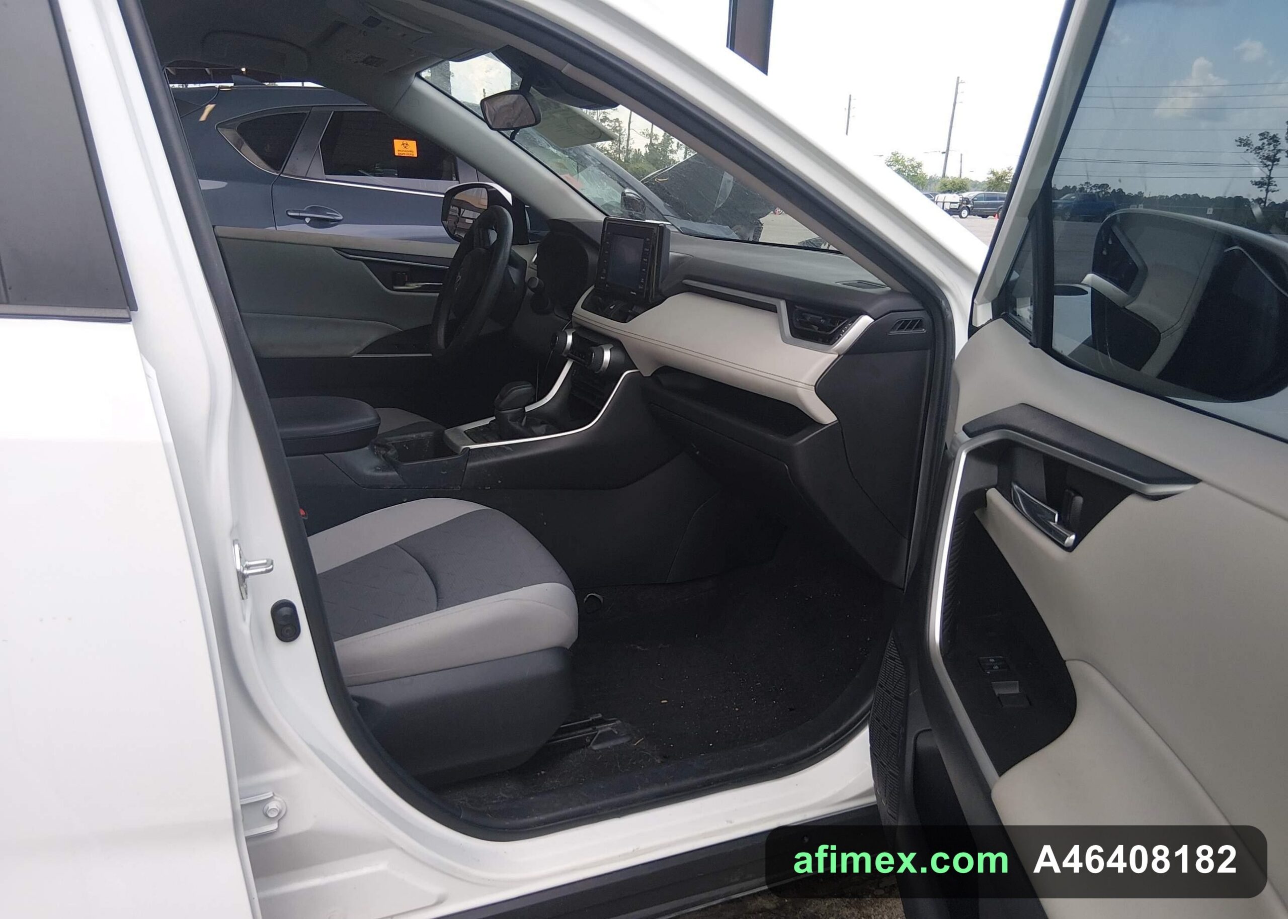 2022 Toyota RAV4 for sale in Mauritania - Ref A46408182, photo 5