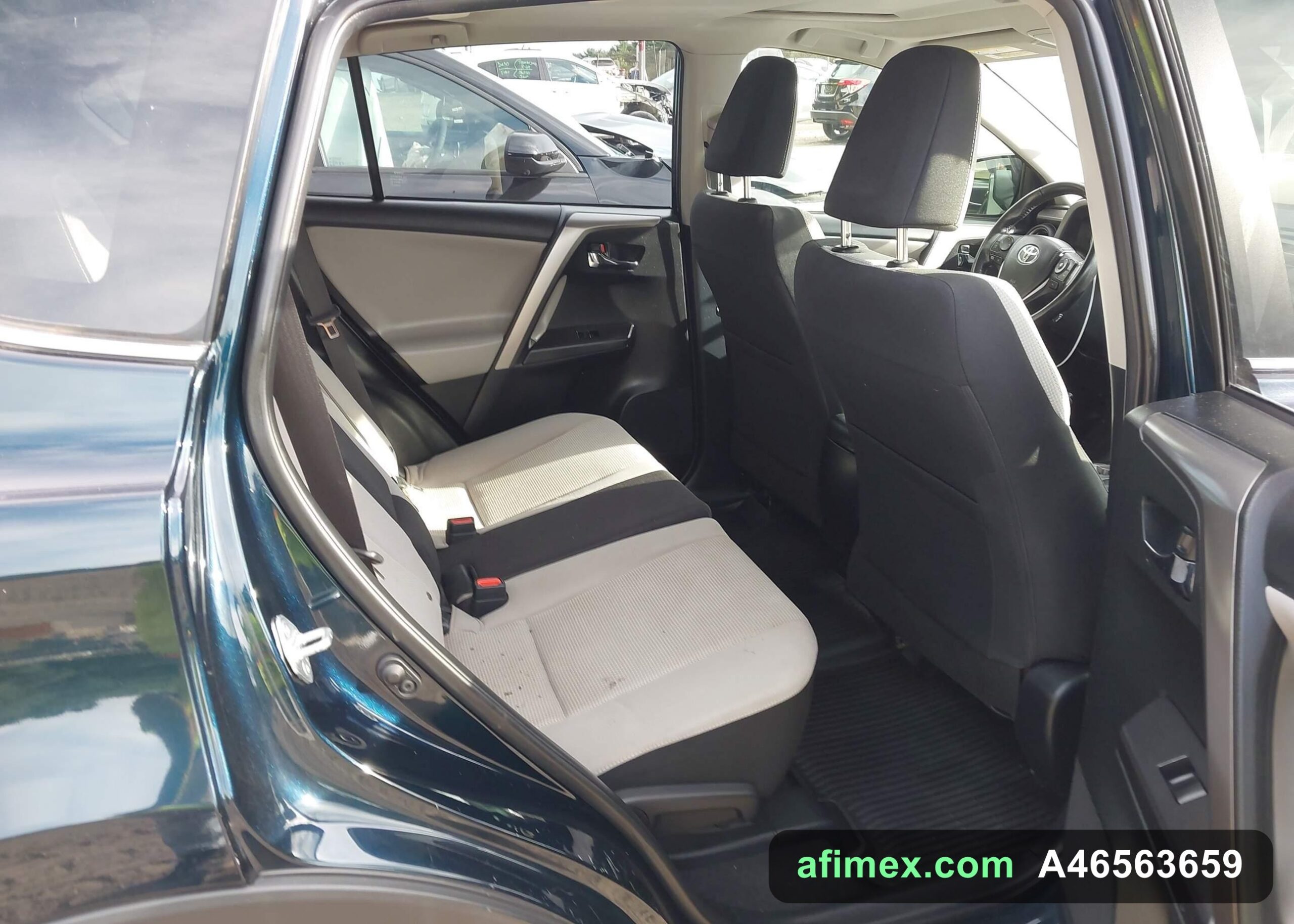 2018 Toyota RAV4 for sale in Mauritania - Ref A46563659, photo 8