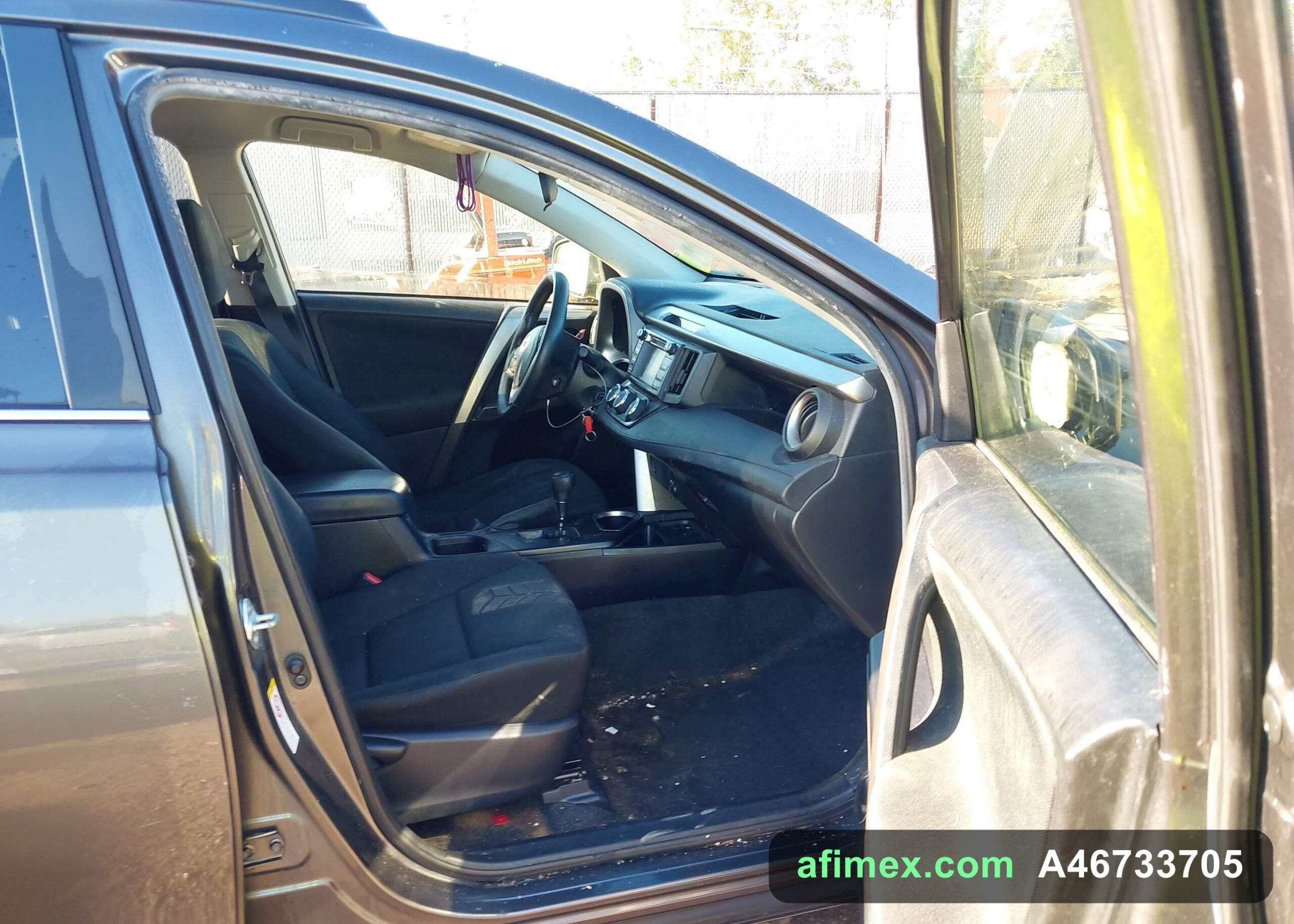 2017 Toyota RAV4 for sale in Mauritania - Ref A46733705, photo 5