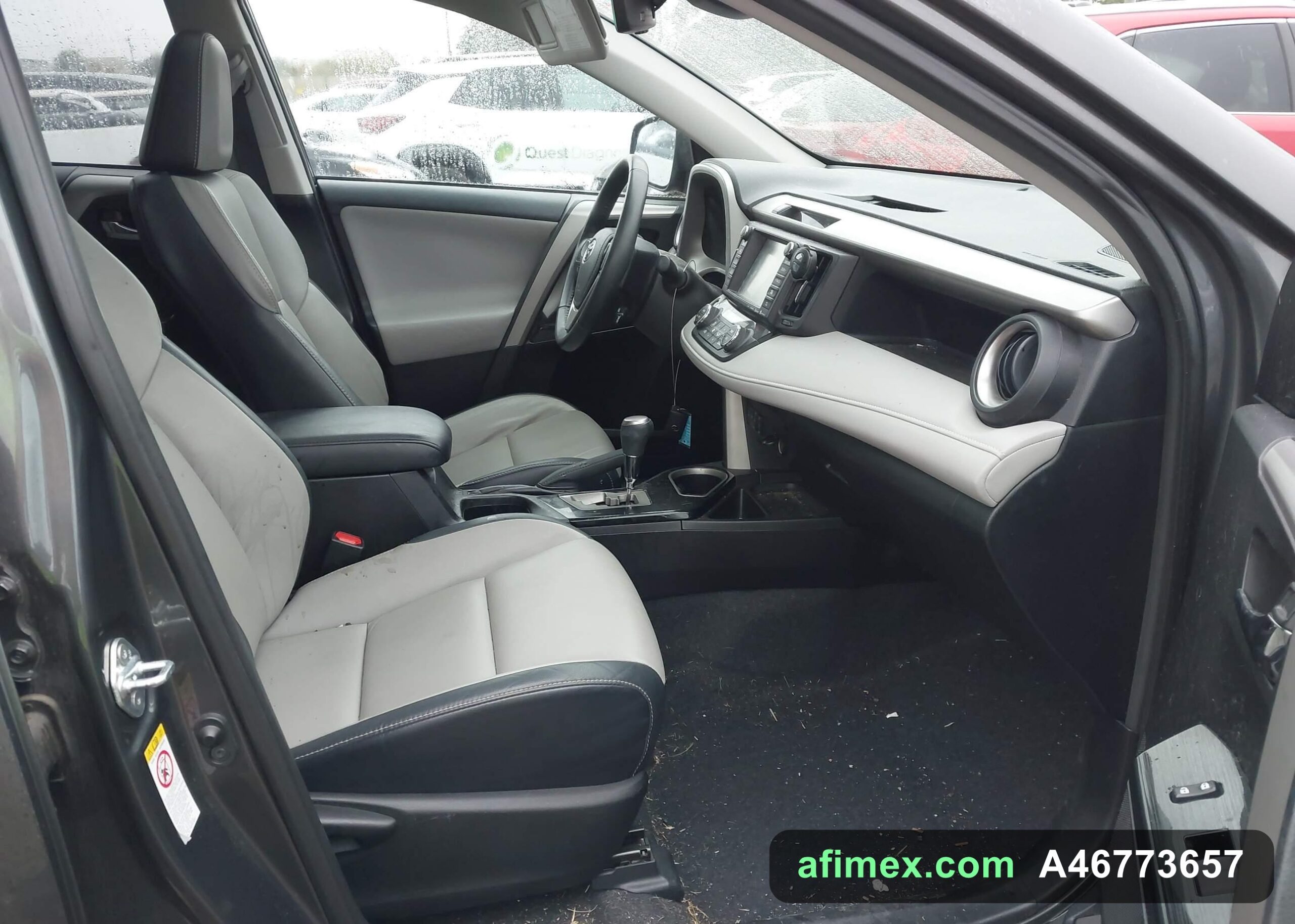 2017 Toyota RAV4 for sale in Mauritania - Ref A46773657, photo 5