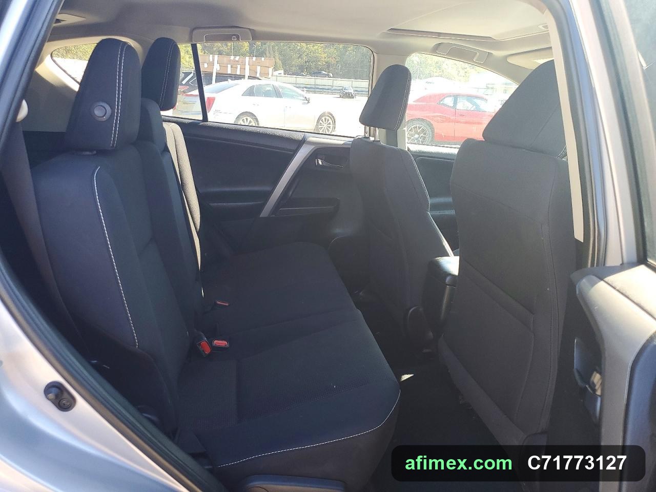 2017 Toyota RAV4 for sale in Mauritania - Ref C71773127, photo 11