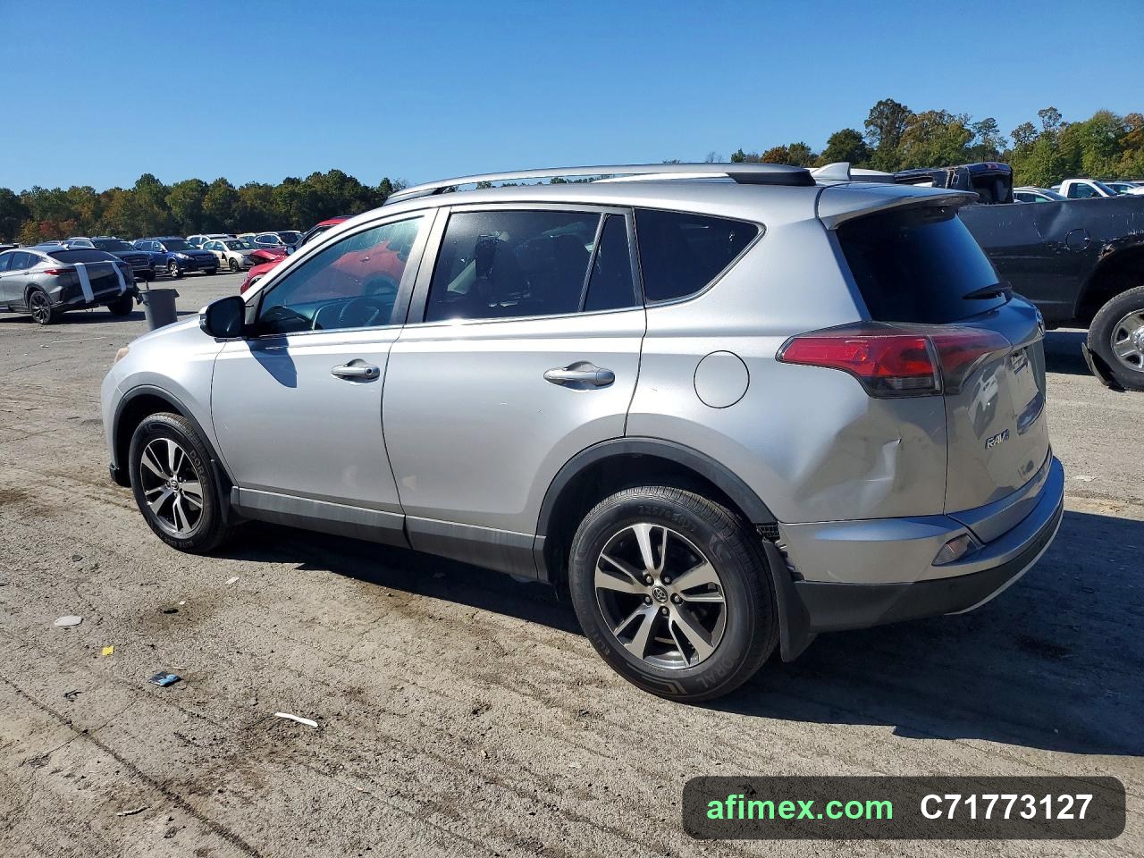 2017 Toyota RAV4 for sale in Mauritania - Ref C71773127, photo 2