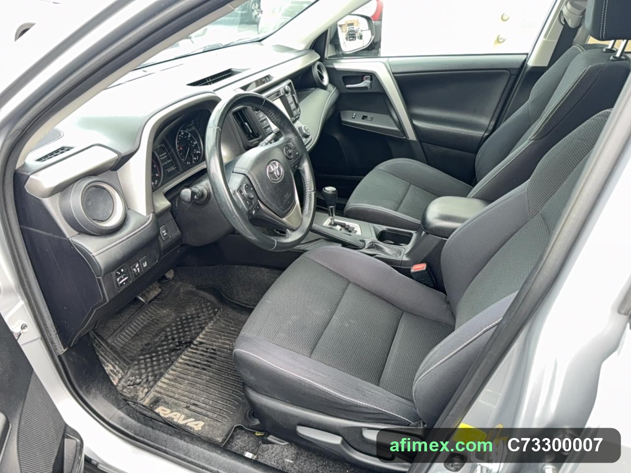 2017 Toyota RAV4 for sale in Mauritania - Ref C73300007, photo 13