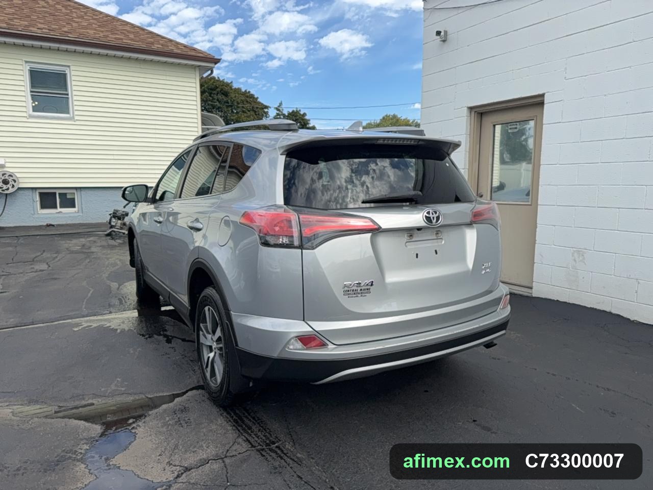2017 Toyota RAV4 for sale in Mauritania - Ref C73300007, photo 3