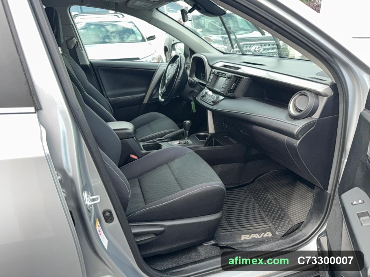 2017 Toyota RAV4 for sale in Mauritania - Ref C73300007, photo 5